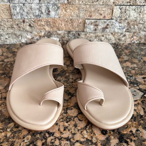 Vince 
Lukas Slide Sandal in Birch Sand - Picture 7 of 11